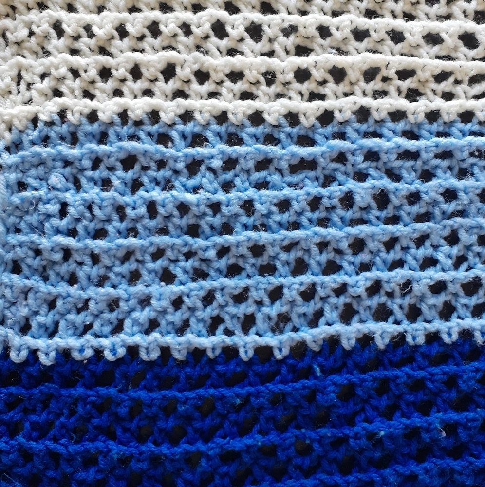 Vintage handmade crochet knit blanket blue white